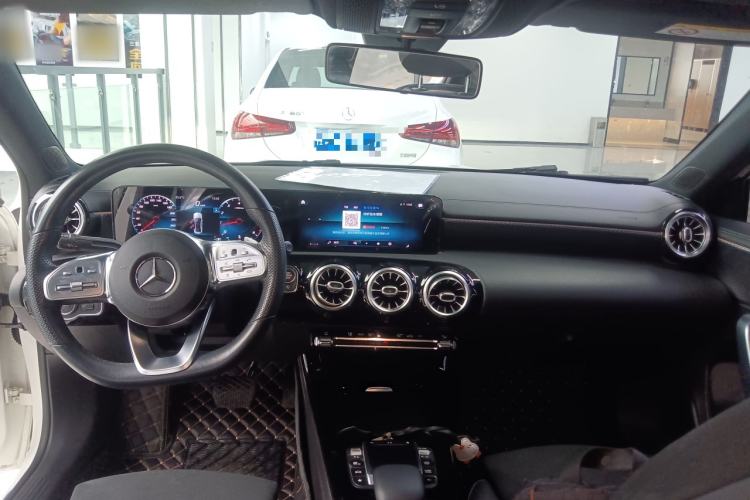 Used Mercedes-Benz A-Class 2021 A 200 L Sport Sedan Fashion Model
