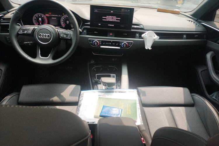 Used Audi A4L 2023 40 TFSI Luxury Dynamic Model
