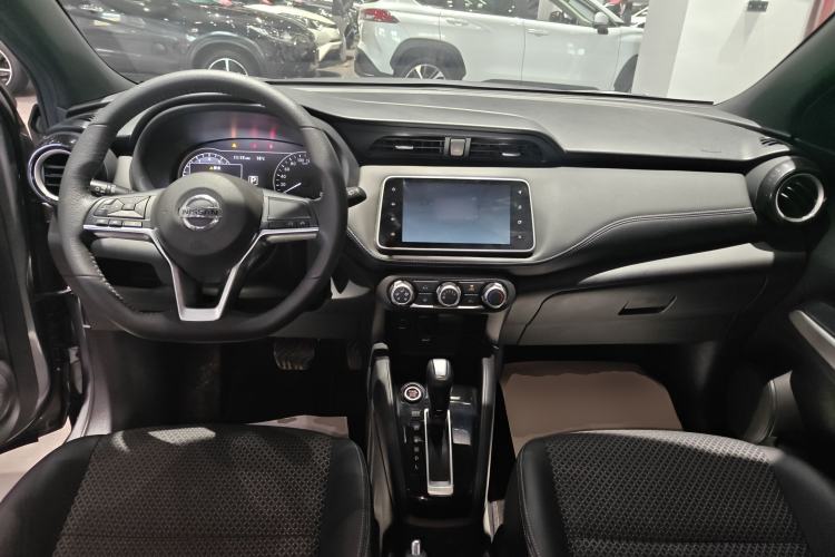 Used Nissan Kicks 2018 1.5L CVT Smart Connect Luxury Edition