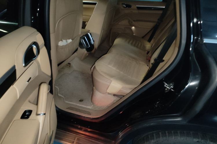 Used Porsche Cayenne 
