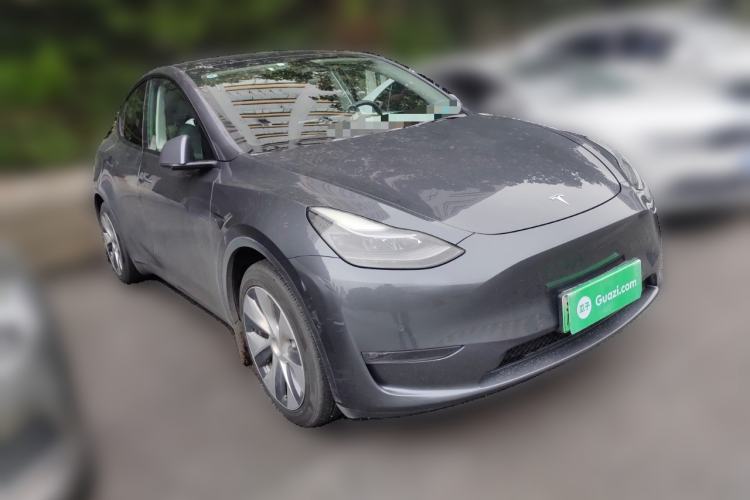 Used Tesla Model Y 2021 Standard Range Rear-Wheel Drive Version Front Right 45 Deg
