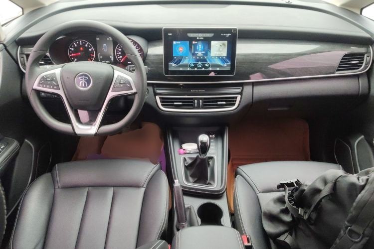 Used BYD Song MAX 2019 1.5T Manual Smart Connect Ruiyi Model 6 Seats China V Standard
