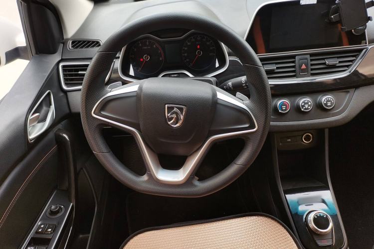 Used Baojun 310 2017 1.5L Automatic Fashion Model
