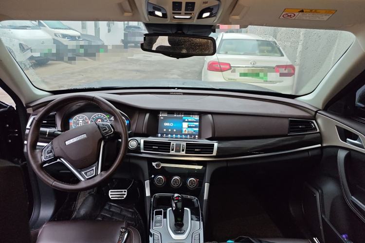 Used Haval H7 2019 2.0T Luxury Edition China VI Standard Center Console