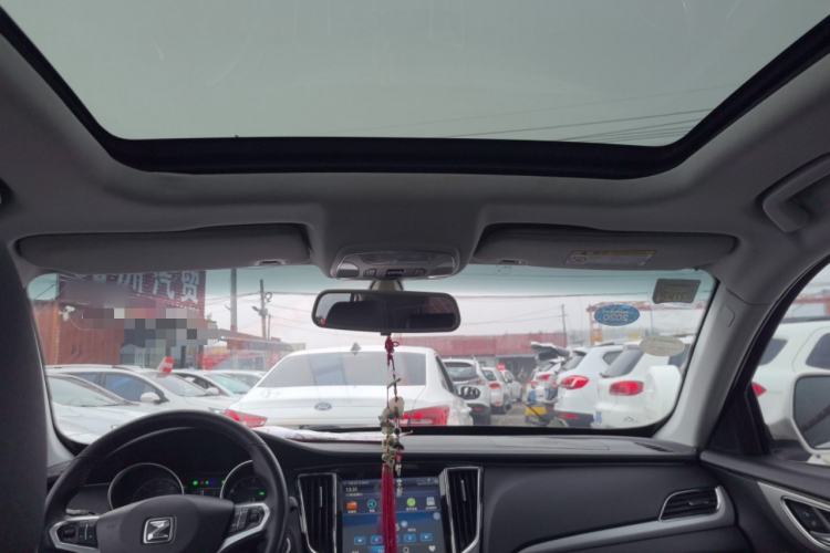 Used Zotye SR7 2016 1.5T CVT Cube Heart Edition China IV Standard
