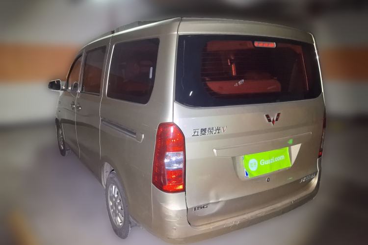 Used Wuling Rongguang V 2016 1.5L Standard Version
