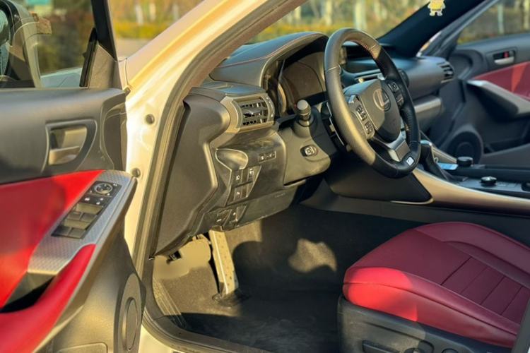 Used Lexus IS 2017 300 F SPORT Edition
