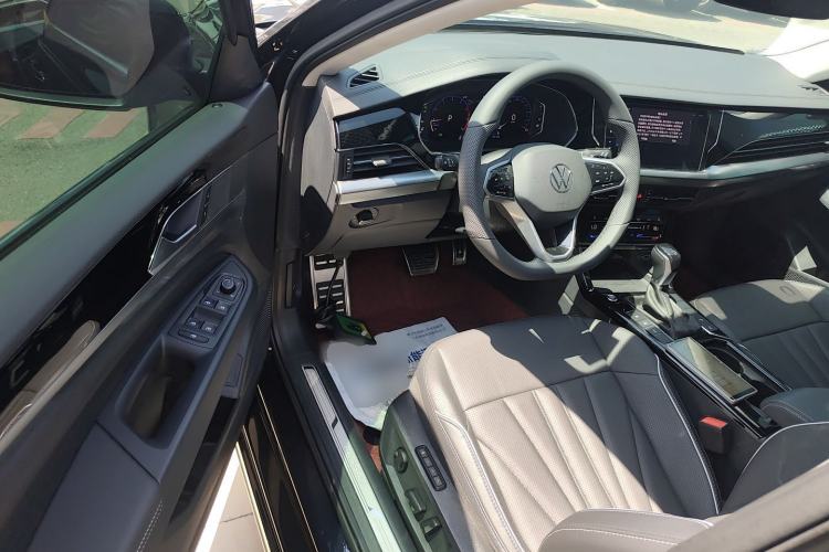 Used Volkswagen Passat 2024 380TSI Starry Dragon Edition Driver Seat