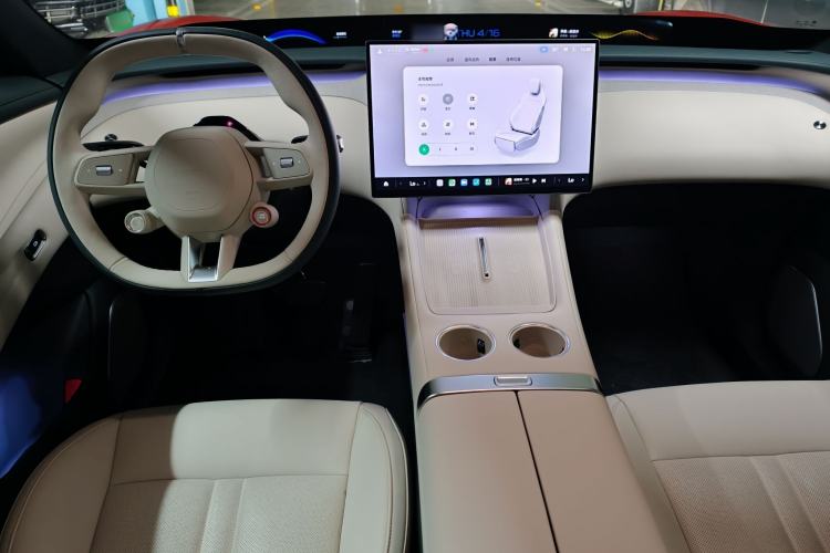 Used Xiaomi Auto YU7 2025 Ultra-Long Range Rear-Wheel Drive Version Center Console