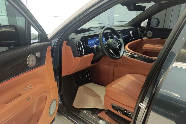 Used Hima AITO M9 2024 Range-Extended Ultra Version 42 kWh 6-Seater Model Driver Seat