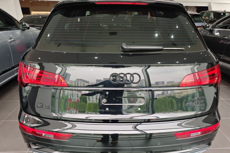Used Audi Q5L 2024 45 TFSI Luxury Dynamic Model Rear