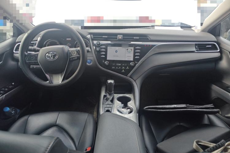 Used Toyota Camry 2018 Dual-Engine 2.5 HG Luxury Edition Center Console