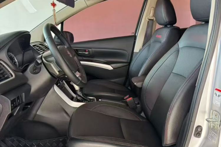 Used Suzuki S-Cross 2014 1.6L CVT Two-Wheel Drive Elite Version