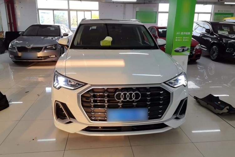 Used Audi Q3 2020 35 TFSI Fashion Dynamic Model
