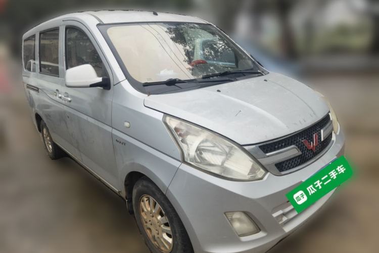 Used Wuling Rongguang V 2016 1.5L Standard Version
