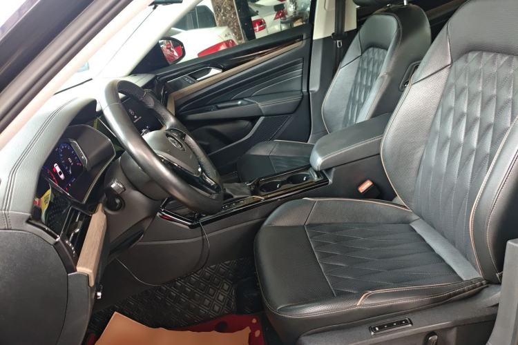 Used Volkswagen Passat 2020 330TSI Luxury Edition China VI Left Front Seat