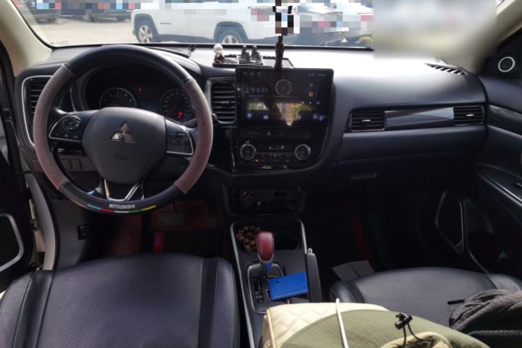 Used Mitsubishi Outlander 2018 2.0L Two-Wheel Drive Glory Edition 5 Seats
