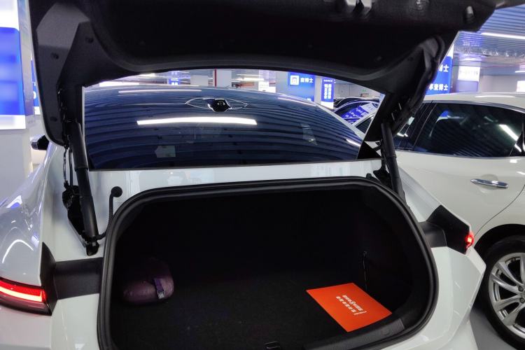 Used Nio ET5 2024 75 kWh Trunk