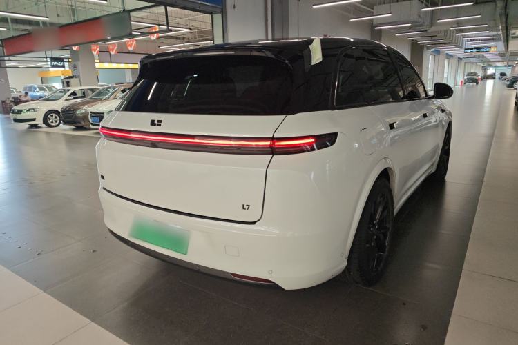 Used Li Auto L7 2023 Pro Model Rear Right 45 Deg