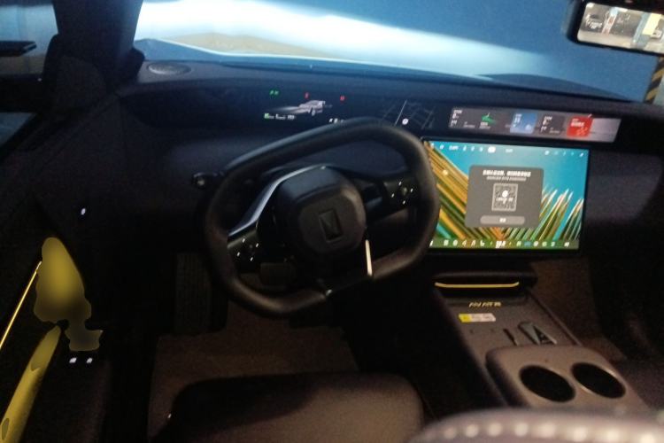 Used Avatr 06 2025 Ultra Pure Electric Edition Steering Wheel