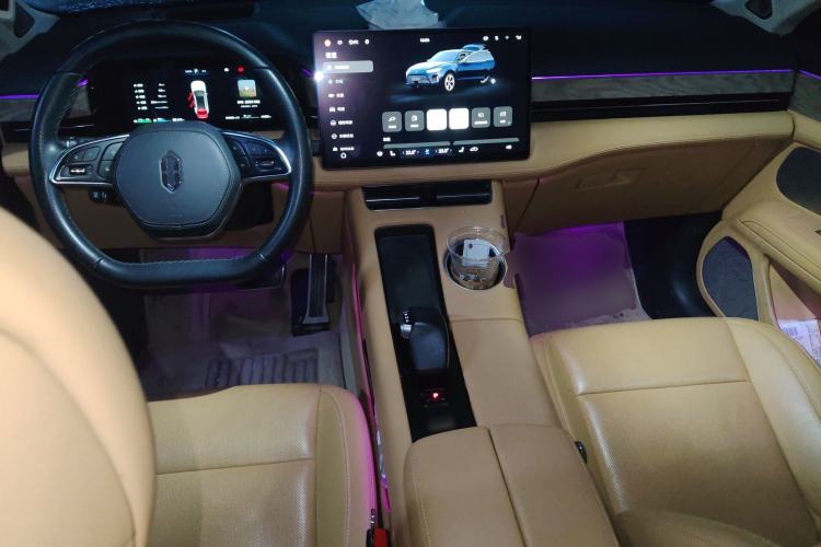 Used Hima AITO M5 2022 Extended-Range Four-Wheel Drive Ultimate Edition Center Console