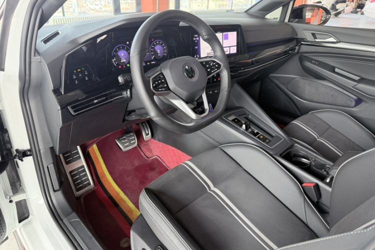 Used Volkswagen Golf 2024 280TSI DSG R-Line 50th Anniversary Edition
