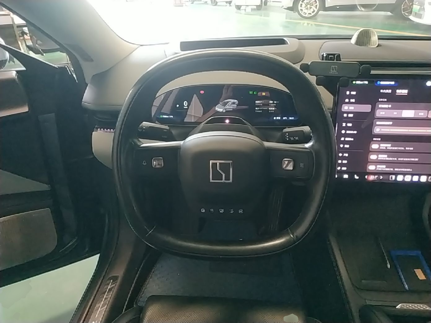 Zeekr 007 2024 Rear-Drive Intelligent Driving Version 100 kWh — снимка 13
