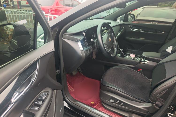 Used Cadillac XT5 2022 2.0T Two-Wheel Drive Luxury Version
