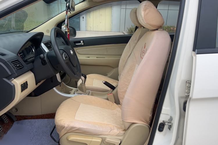 Used BAIC Senova D20 2015 Hatchback 1.5L Manual Leshang Version
