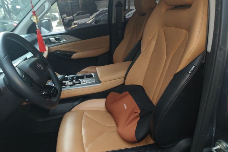 Used Changan Lantop 2023 Business Edition 2.0T Automatic All-Wheel Drive Gasoline Elite Model with Extended Cabin
