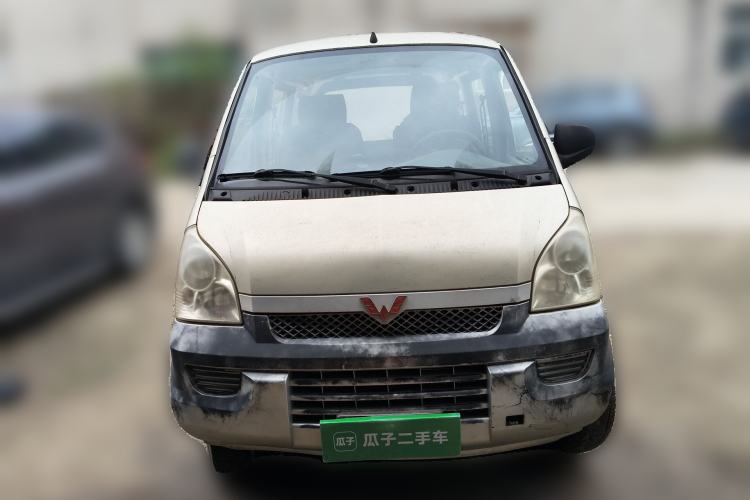 Used Wuling Rongguang 2011 1.2L Base Version
