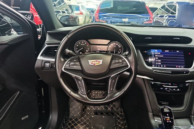 Used Cadillac XT5 2022 2.0T Two-Wheel Drive Luxury Version