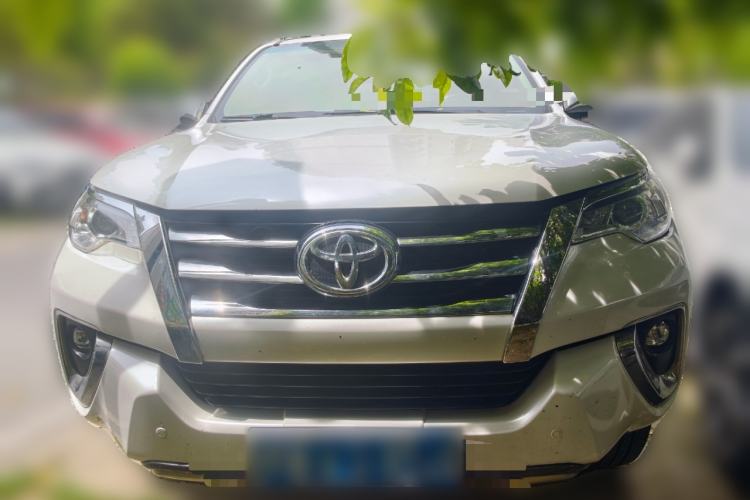 Used Toyota Fortuner 2016 2.7L Middle East Version Front