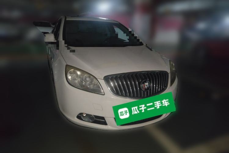 Used Buick GT 2013 GT 1.6L Automatic Fashion Edition Front Right 45 Deg