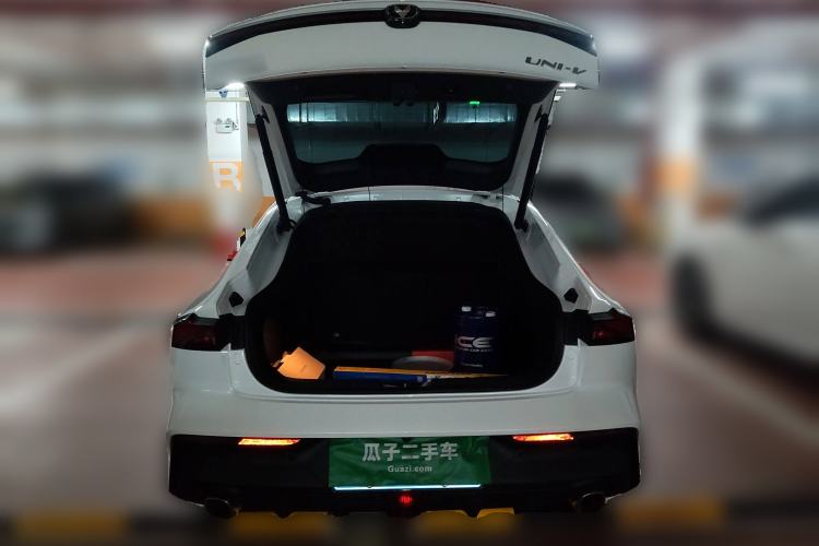 Used CHANGAN UNI-V 2022 1.5T Prestige Version