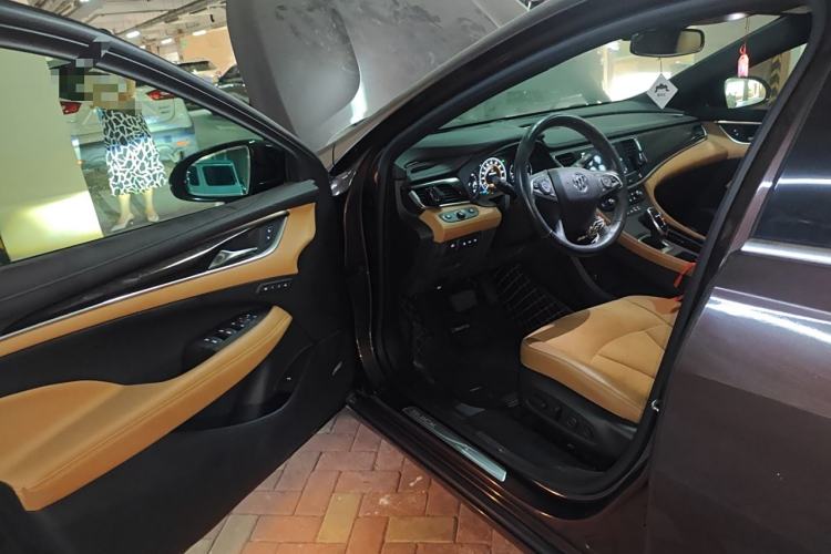 Used Buick LaCrosse 2018 28T Luxury Model
