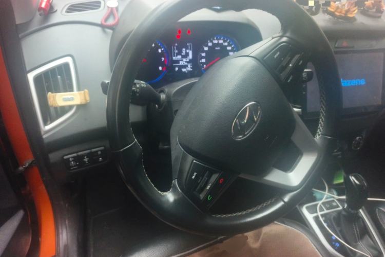 Used Hyundai ix25 2017 1.6L Automatic Smart Version Steering Wheel