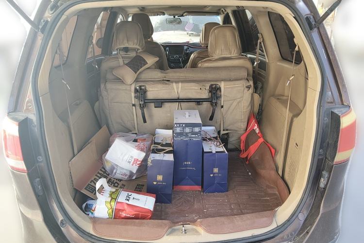 Used Baojun 730 2014 1.5L manual luxury trim 7 seats