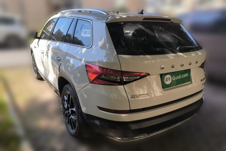 Used Skoda Kodiaq 2019 Facelifted TSI330 7-Seater Two-Wheel-Drive Luxury Enjoyment Edition China VI Standard