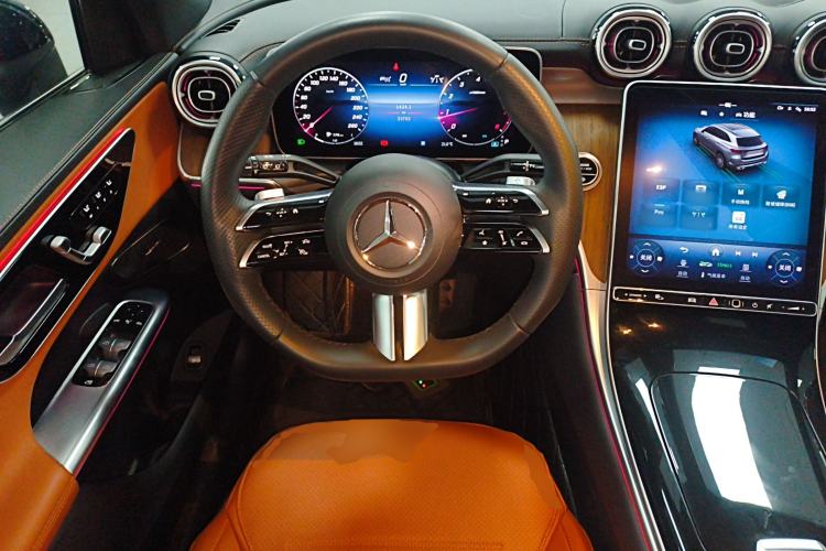 Used Mercedes-Benz GLC 2023 GLC 300 L 4MATIC Dynamic 7-Seater Steering Wheel