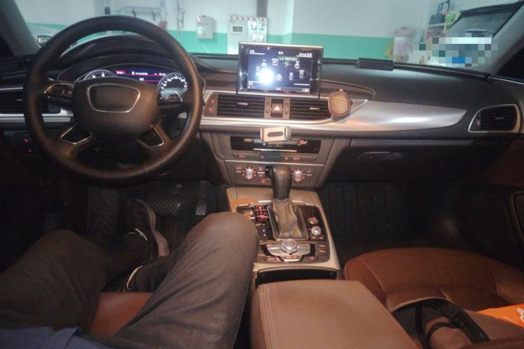 Used Audi A6L 2018 TFSI Collector's Edition Center Console