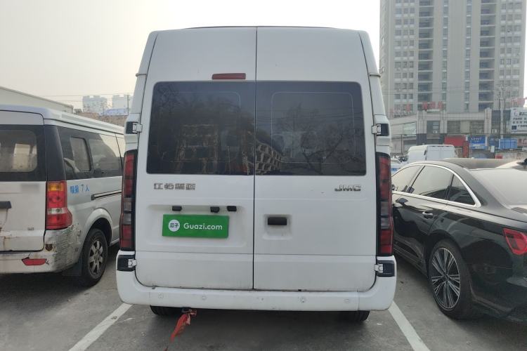 Used JMC Fushun 2023 2.0T Manual Short-Wheelbase Mid-Height Commercial Multi-Purpose 5-Seater Passenger Vehicle