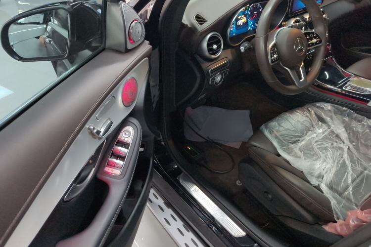 Used Mercedes-Benz GLC 2022 Refreshed GLC 260 L 4MATIC Dynamic Edition Driver Seat