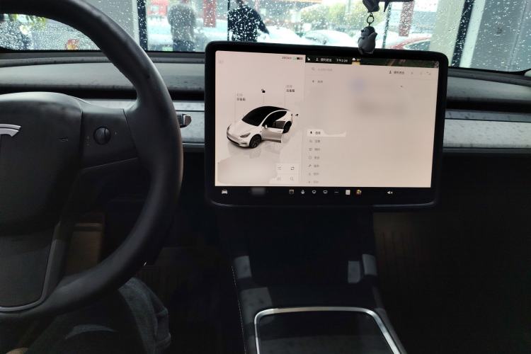 Used Tesla Model Y 2023 Rear-Wheel-Drive Version Center Console