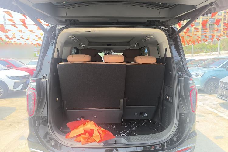 Used Hongqi HQ9 PHEV 2024 2.0T Four-Wheel Drive Business Edition Trunk