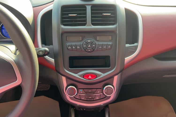 Used Changan Benni 2015 1.4L IMT Luxury Model China V Standard