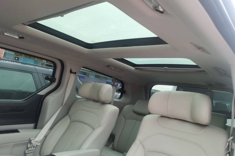 Used SAIC MAXUS G10 2016 2.0T Automatic Flagship Edition
