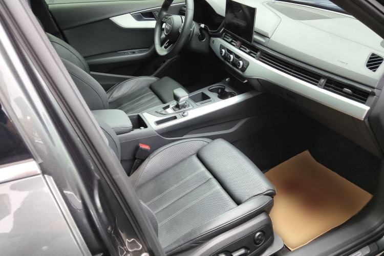 Used Audi A4L 2022 40 TFSI Fashion Dynamic Model
