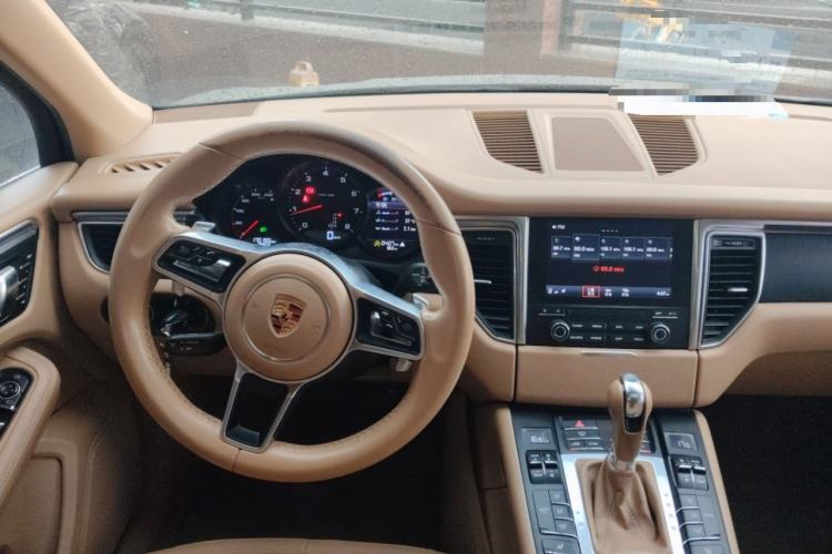 Used Porsche Macan 2017 Macan 2.0T Steering Wheel