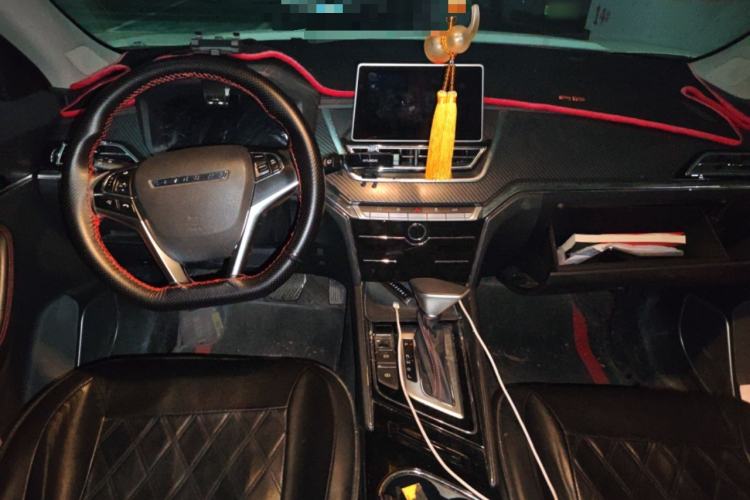 Used Venucia T60 2020 1.6L CVT Smart Drive Version China V Standard
